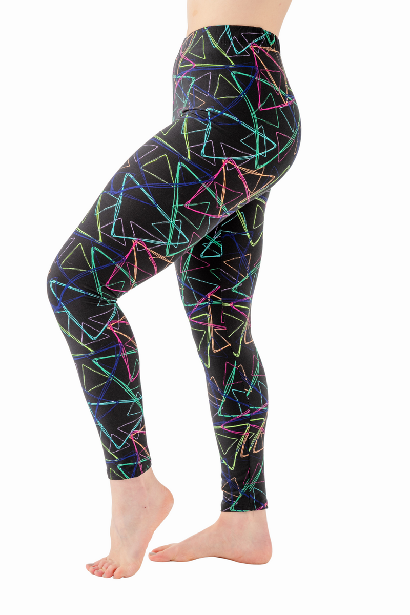Stay warm and cozy all season long with our Cozy Lined Leggings 👍 We have  a great variety of patterns on our website. Check them out NOW…