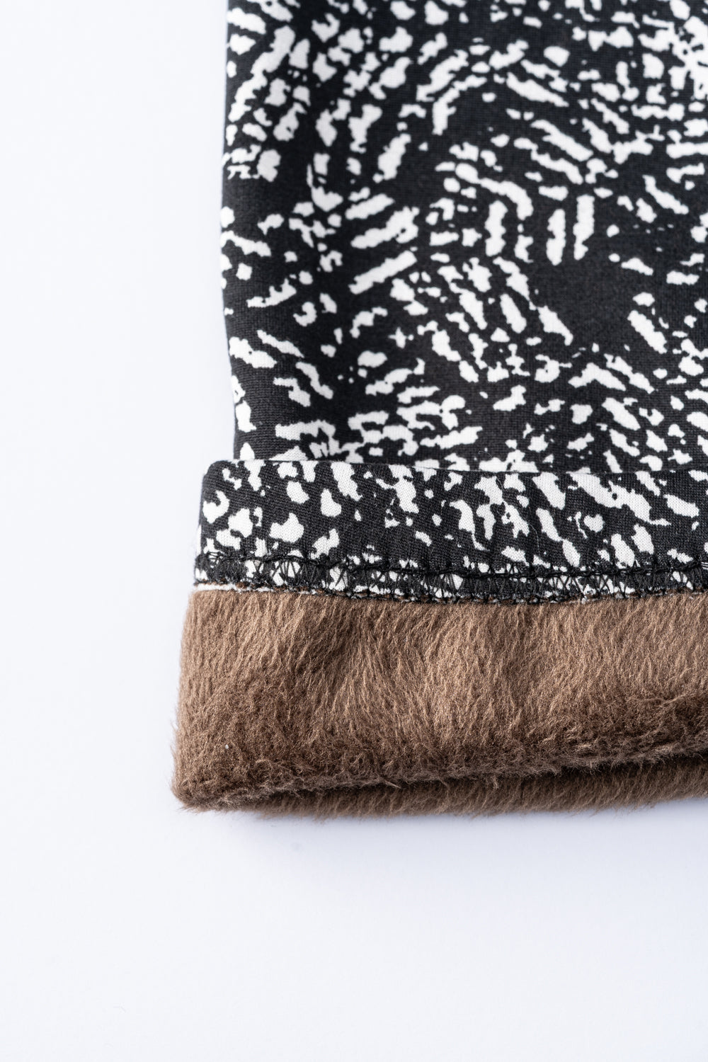 B&W Connections - Cozy Lined Leggings