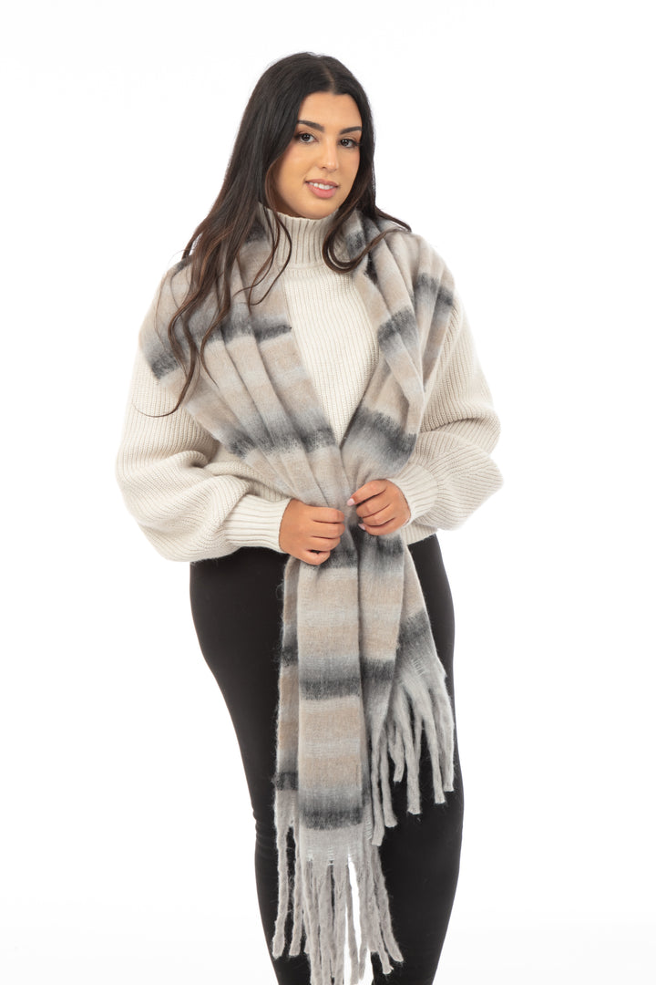 Clarise - Bouclé Scarf