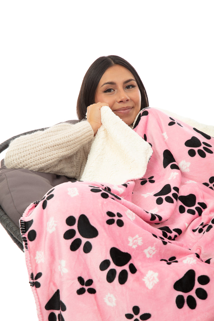 Pretty Paws - Sherpa Blanket