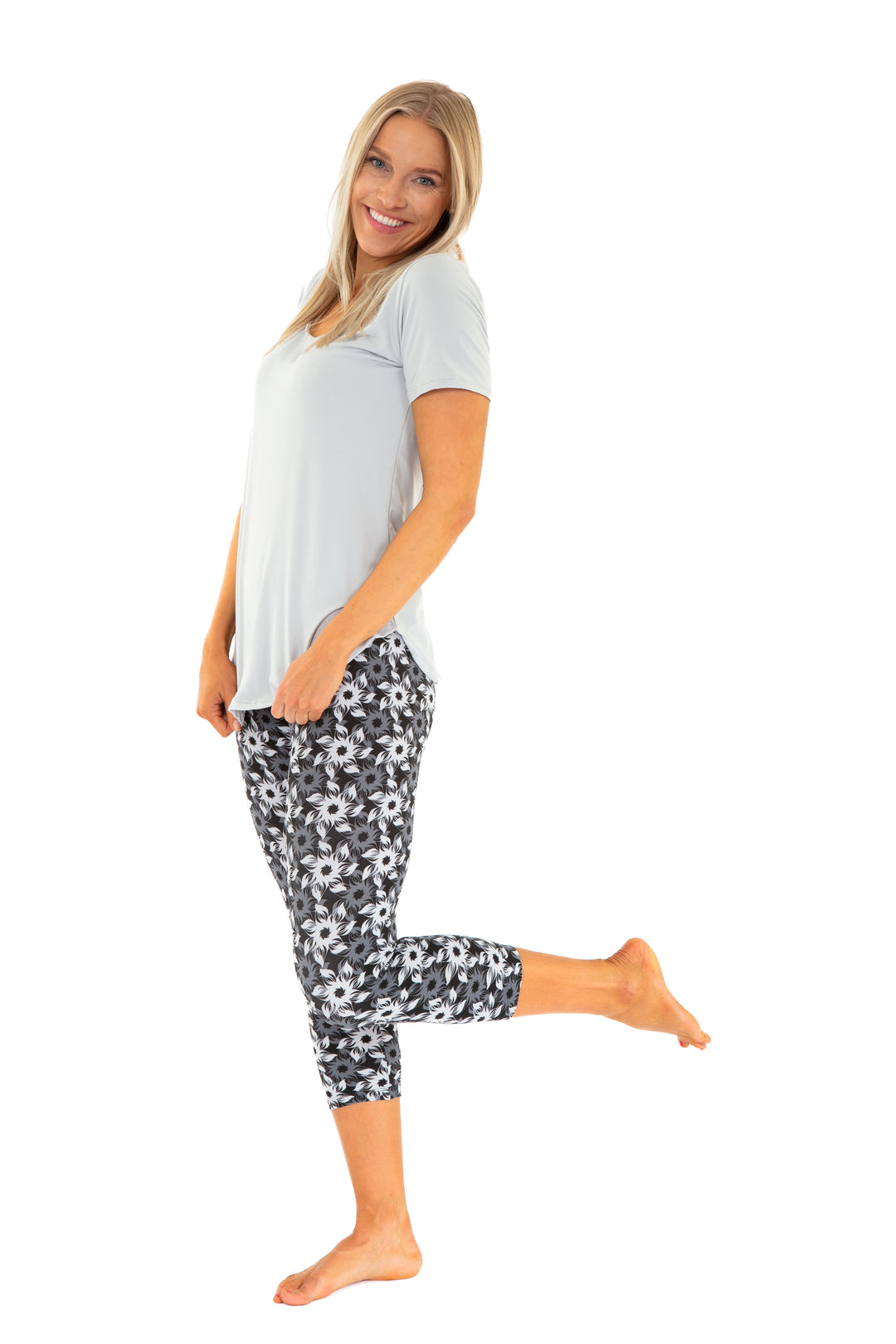 Grey & White Flowers - Capris