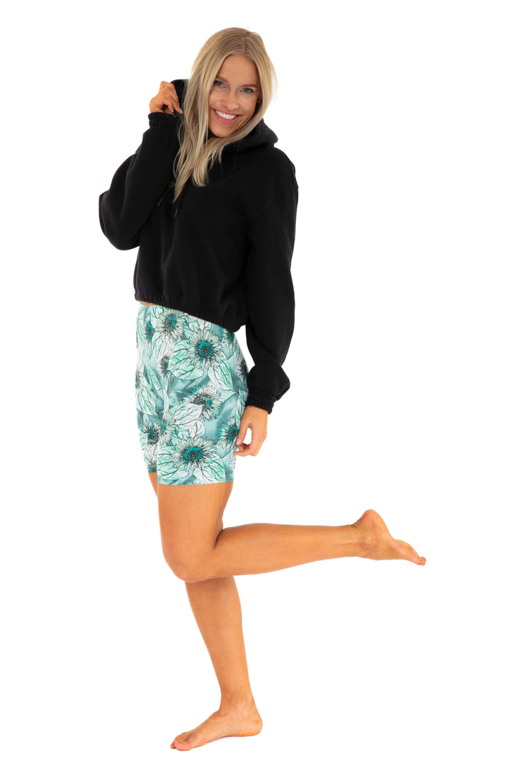 Green Daisies - Shorts