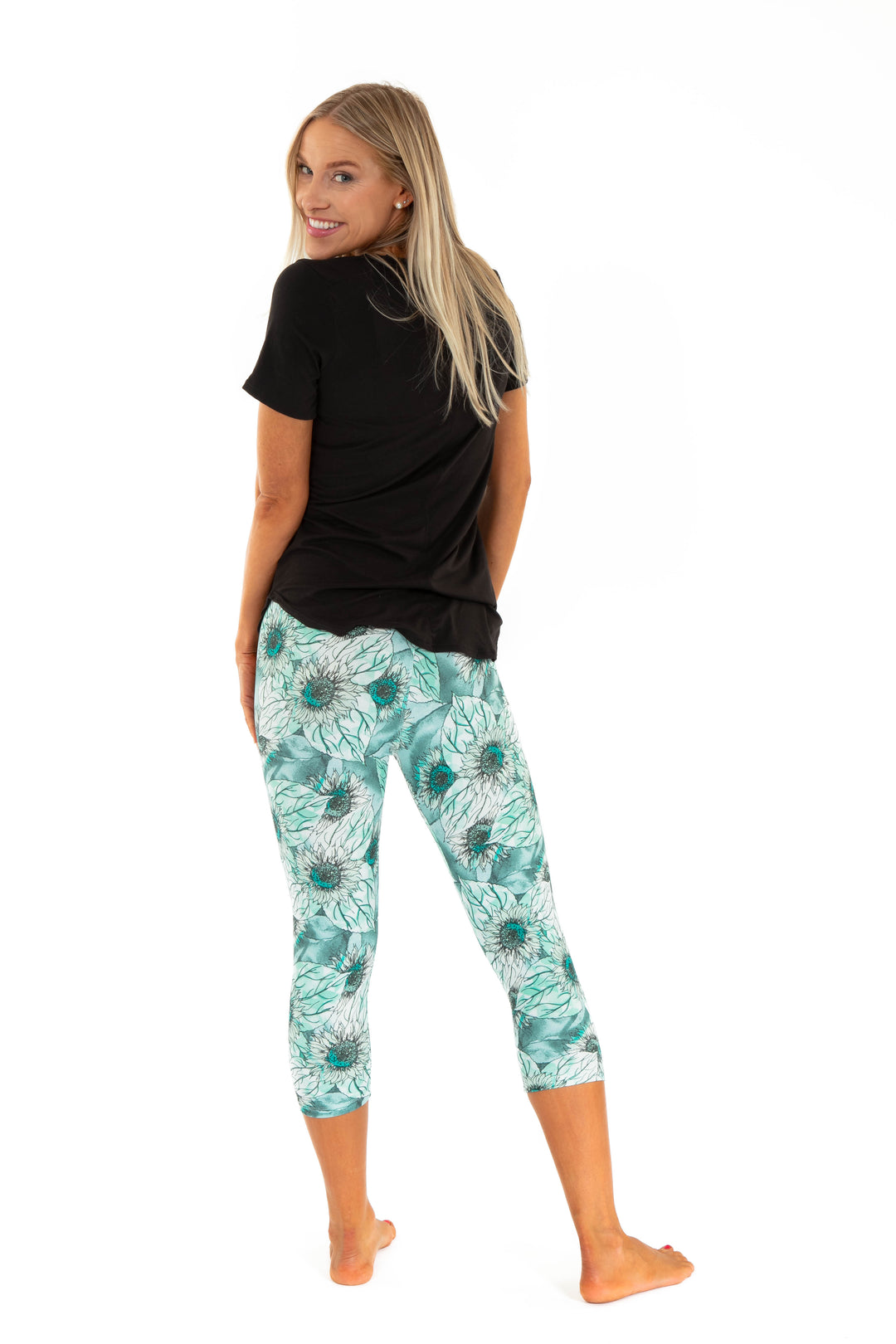 Green Daisies - Capris