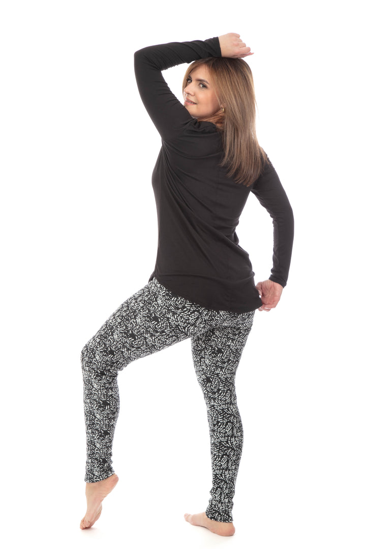 B&W Connections - Cozy Lined Leggings