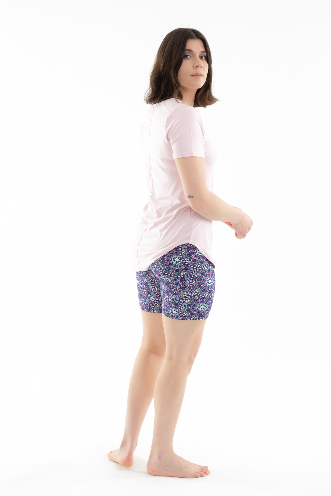 Mandala violet - shorts